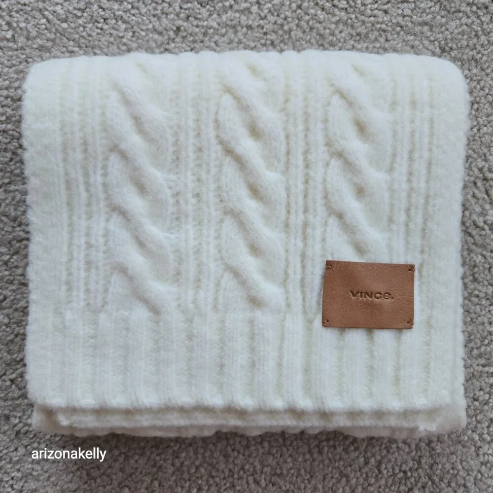 NWT Vince Cable Knit Merino Blend Ivory Thick Scarf